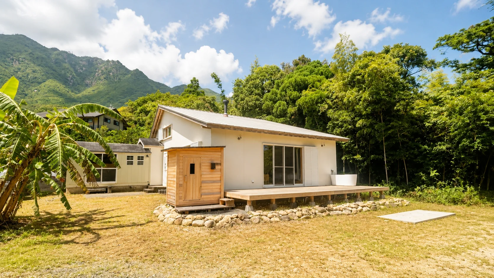 KOSelig JAPAN hotel Yakushima - Villa Exterior with Sauna
